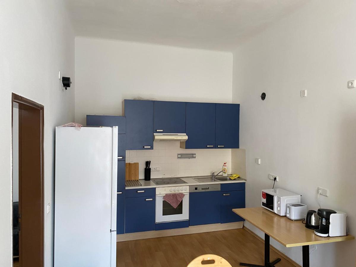 Apartments Tomkova Hradec Králové Buitenkant foto