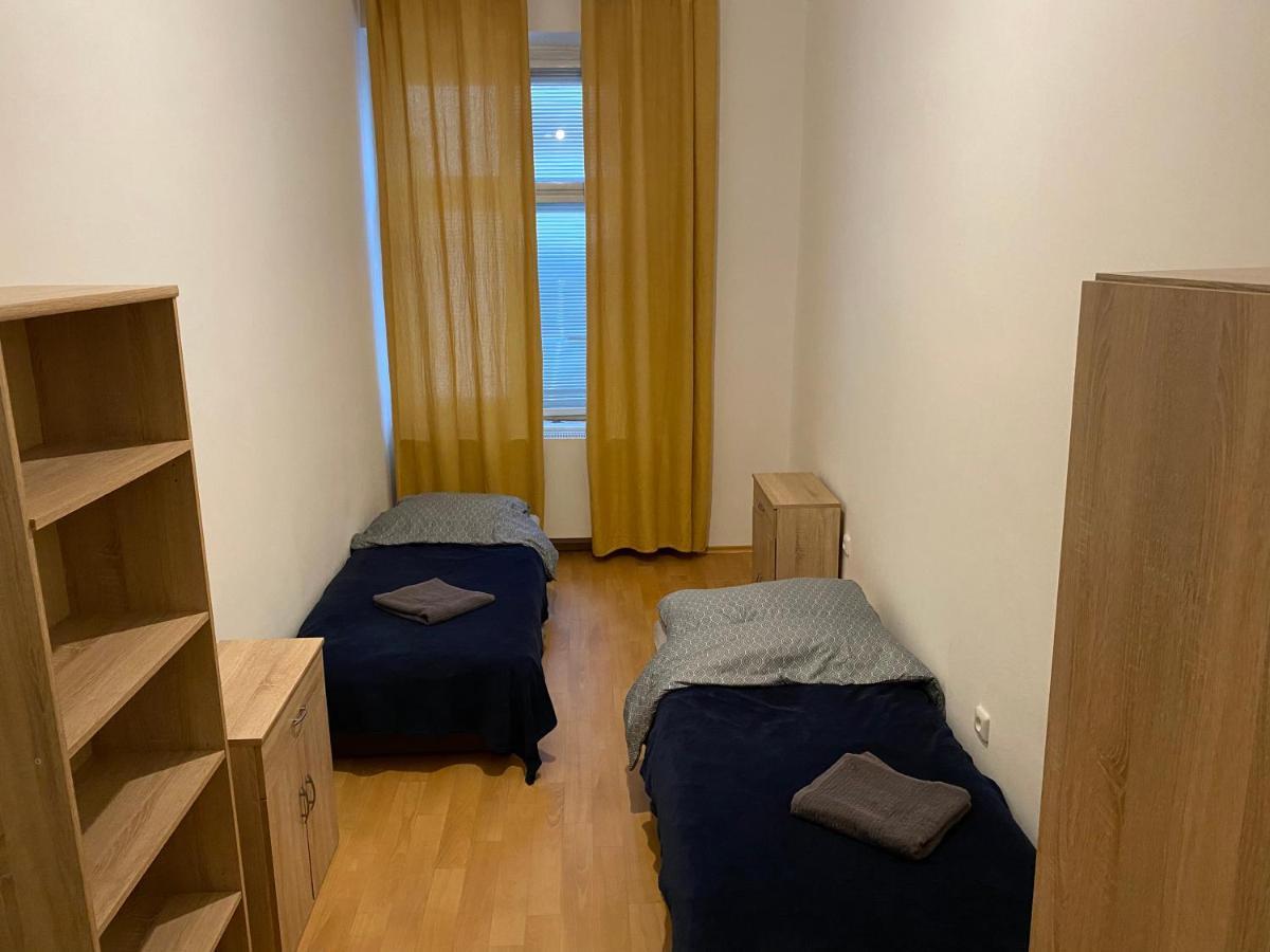 Apartments Tomkova Hradec Králové Buitenkant foto